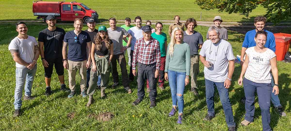 Volunteering-Gruppenfoto_1200x542
